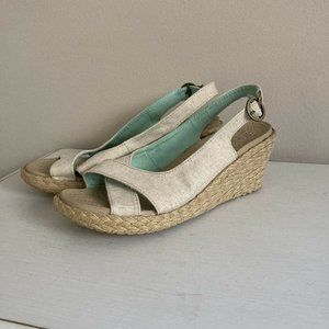 Crocs A-Leigh Linen Wedge Heels Size 10